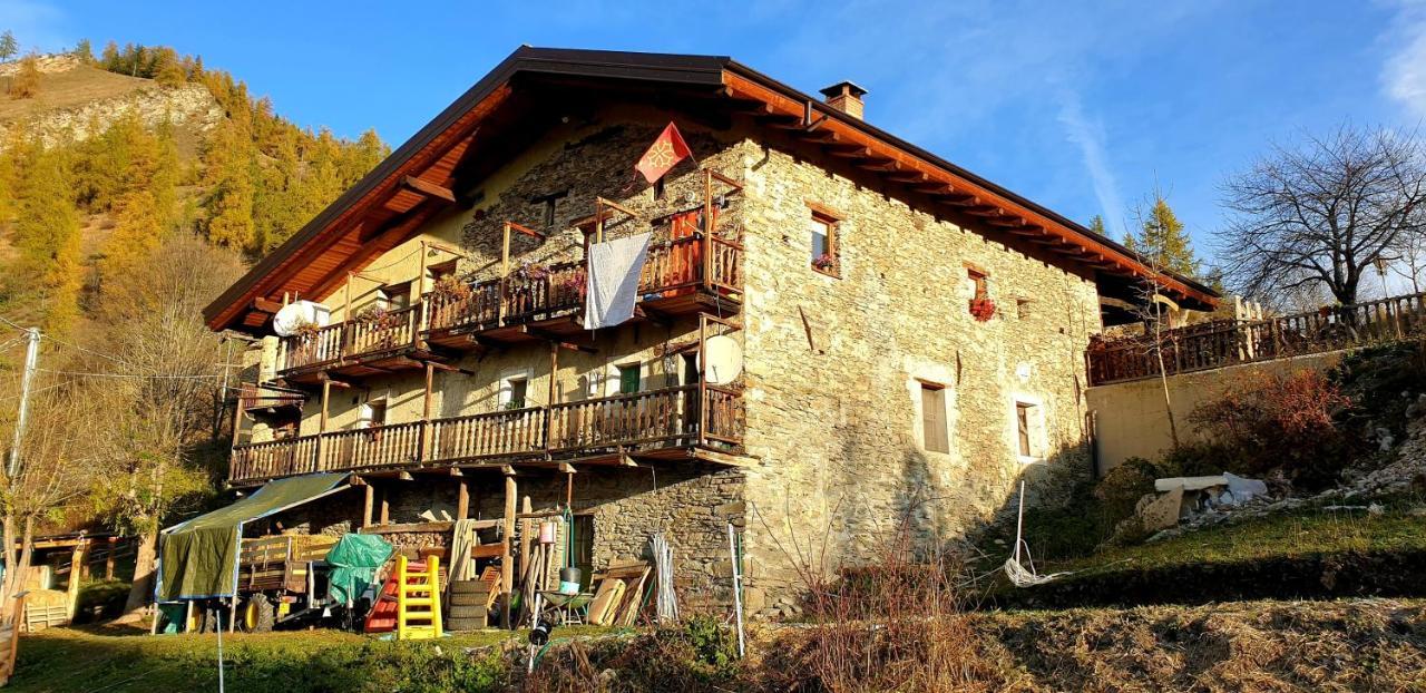 Agri-B&B Lou Col Canosio Exteriör bild