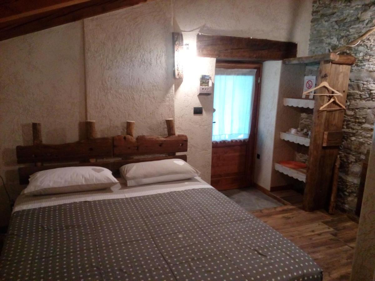Agri-B&B Lou Col Canosio Exteriör bild