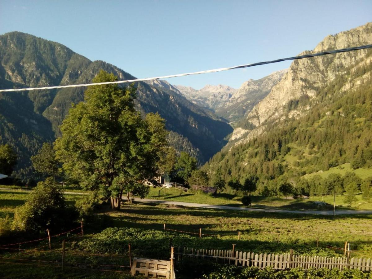 Agri-B&B Lou Col Canosio Exteriör bild
