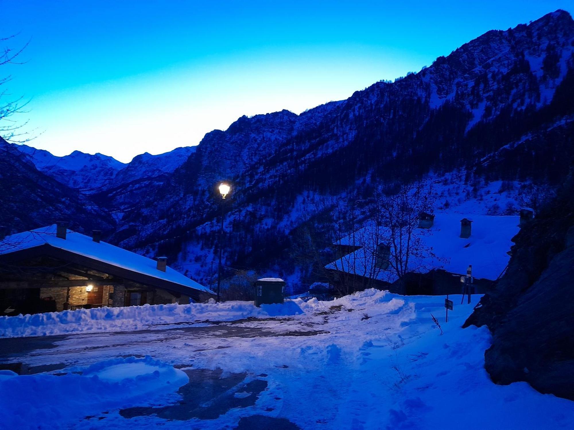 Agri-B&B Lou Col Canosio Exteriör bild
